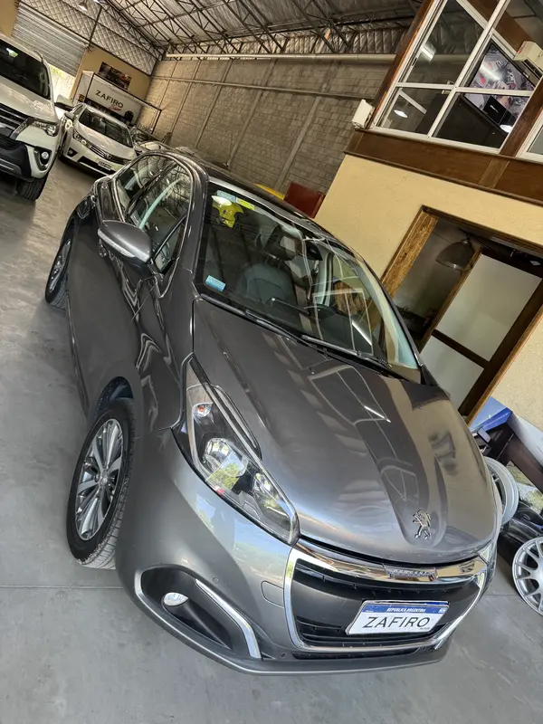 Mira esta publicación de Peugeot 3008 2017 en Motordil