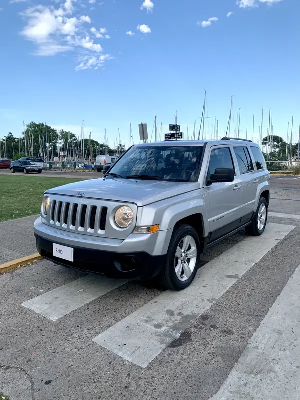 Mira esta publicación de Jeep Patriot 2012 en Motordil