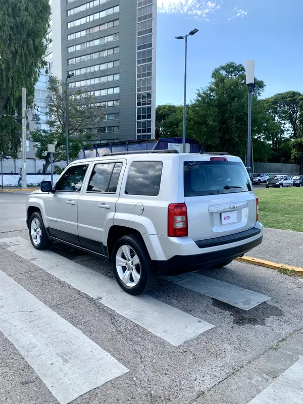 Mira esta publicación de Jeep Patriot 2012 en Motordil