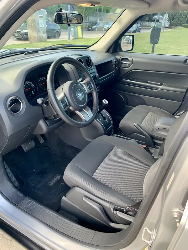 Mira esta publicación de Jeep Patriot 2012 en Motordil