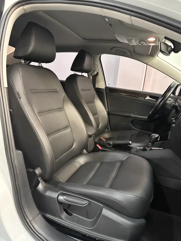 Mira esta publicación de Volkswagen Vento 2017 en Motordil