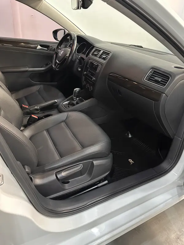 Mira esta publicación de Volkswagen Vento 2017 en Motordil