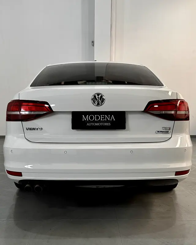 Mira esta publicación de Volkswagen Vento 2017 en Motordil