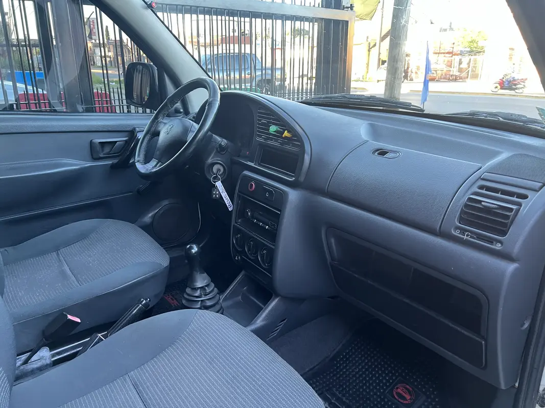 Mira esta publicación de Peugeot Partner 2002 en Motordil