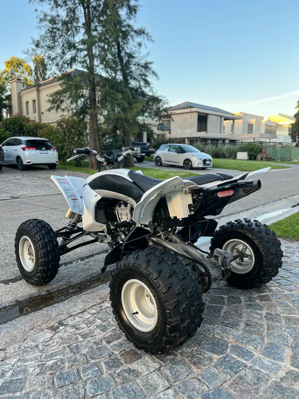 Mira esta publicación de Yamaha YFZ 450 R 2012 en Motordil