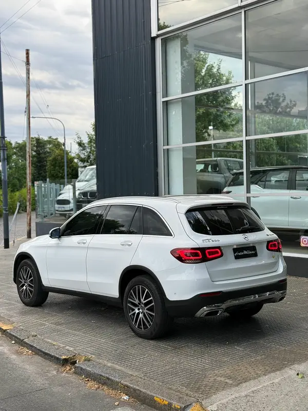 Mira esta publicación de Mercedes Benz GLC 2020 en Motordil