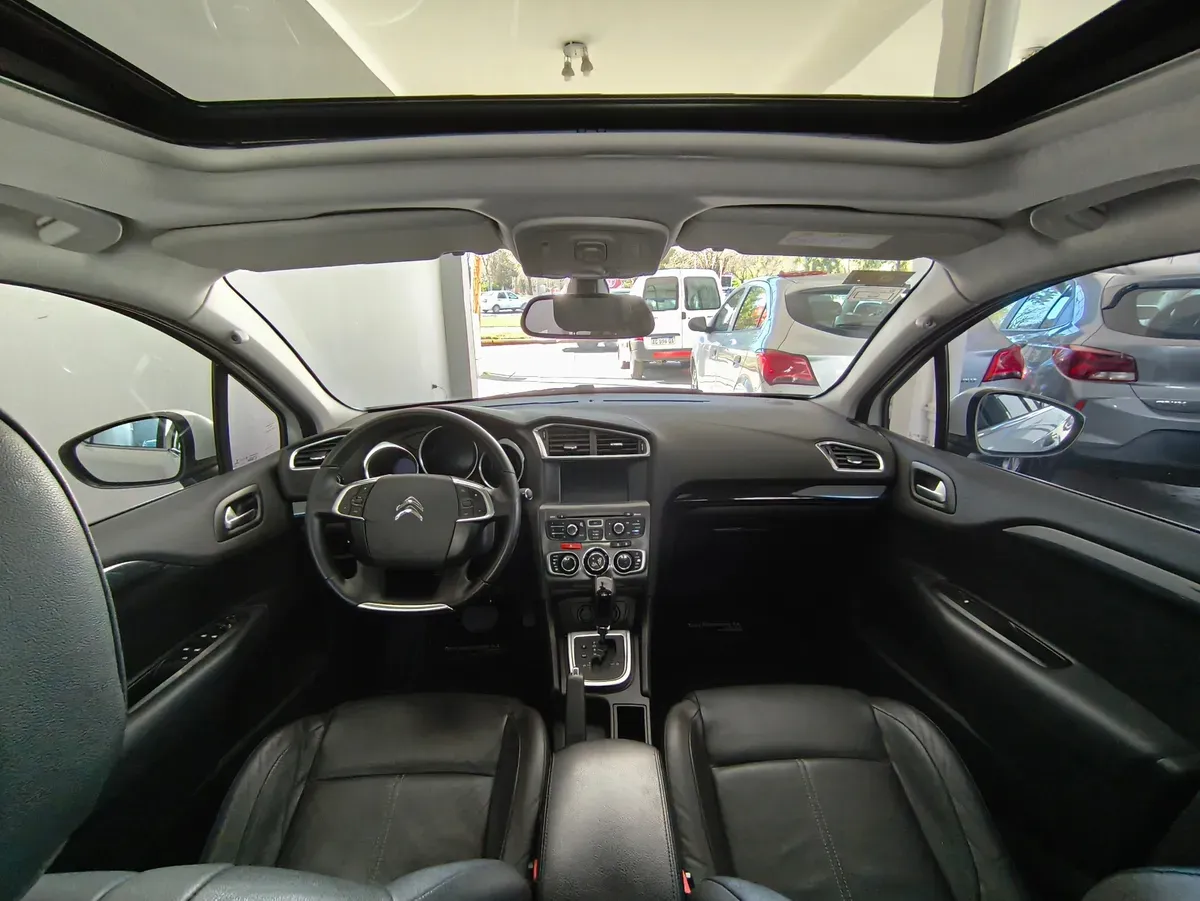 Mira esta publicación de Citroen C 4 Lounge 2016 en Motordil