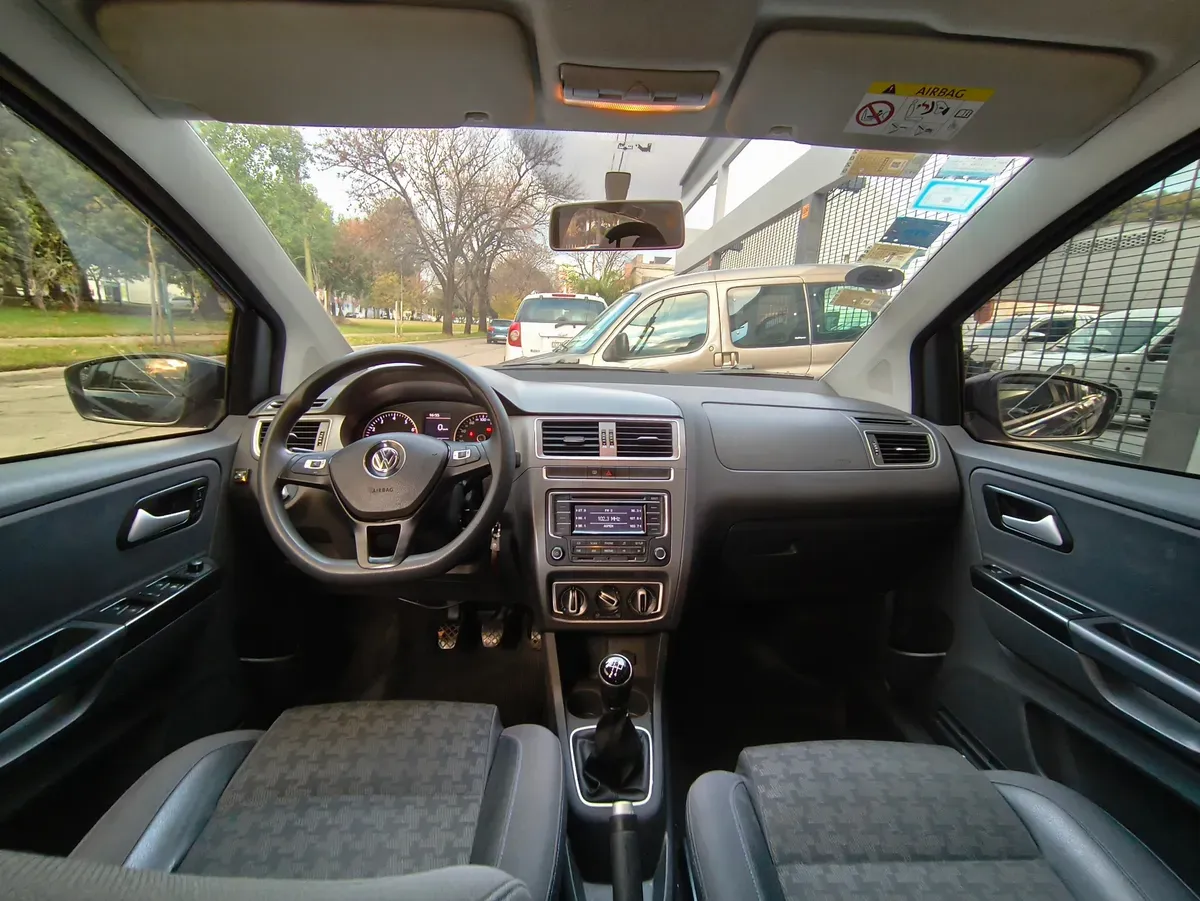 Mira esta publicación de Volkswagen Suran 2017 en Motordil