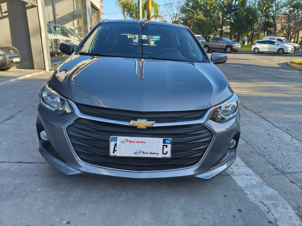 Mira esta publicación de Chevrolet Onix 2022 en Motordil