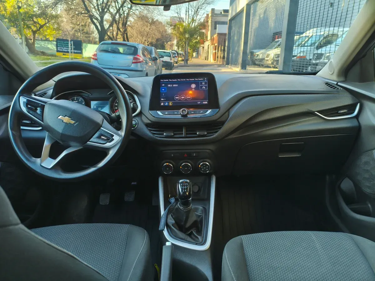 Mira esta publicación de Chevrolet Onix 2022 en Motordil