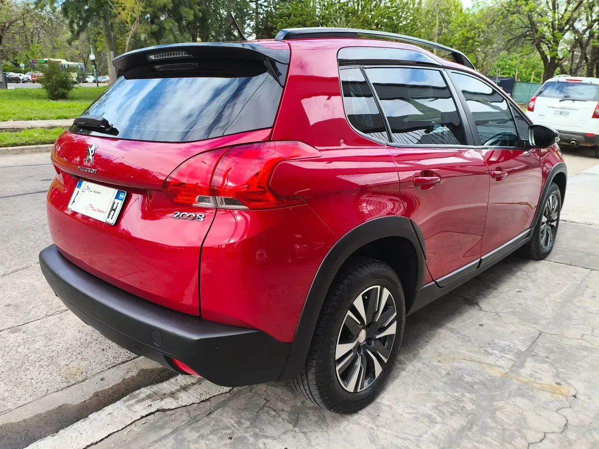 Mira esta publicación de Peugeot 2008 2020 en Motordil