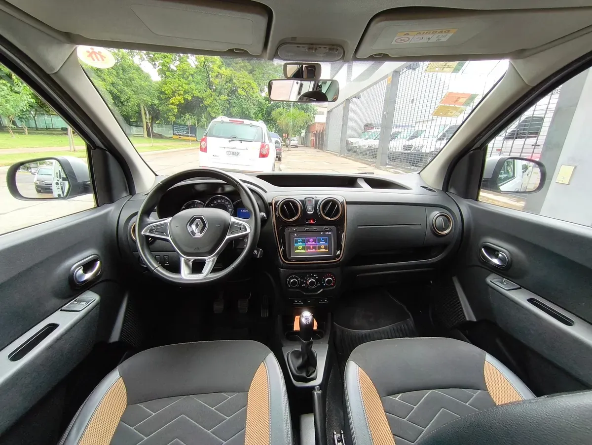 Mira esta publicación de Renault Kangoo 2019 en Motordil