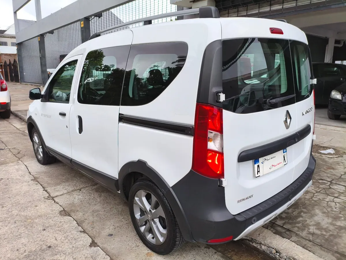 Mira esta publicación de Renault Kangoo 2019 en Motordil