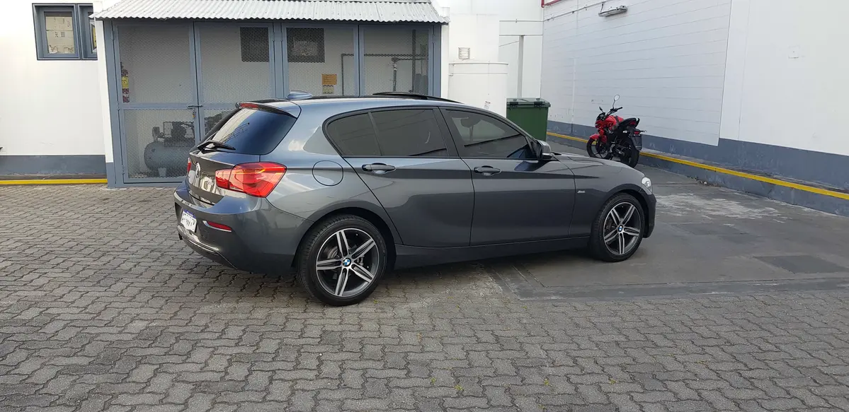 Mira esta publicación de BMW Serie 1 2019 en Motordil