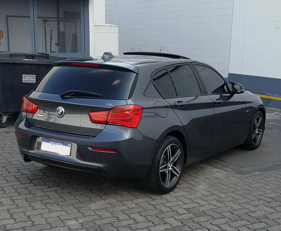 Mira esta publicación de BMW Serie 1 2019 en Motordil