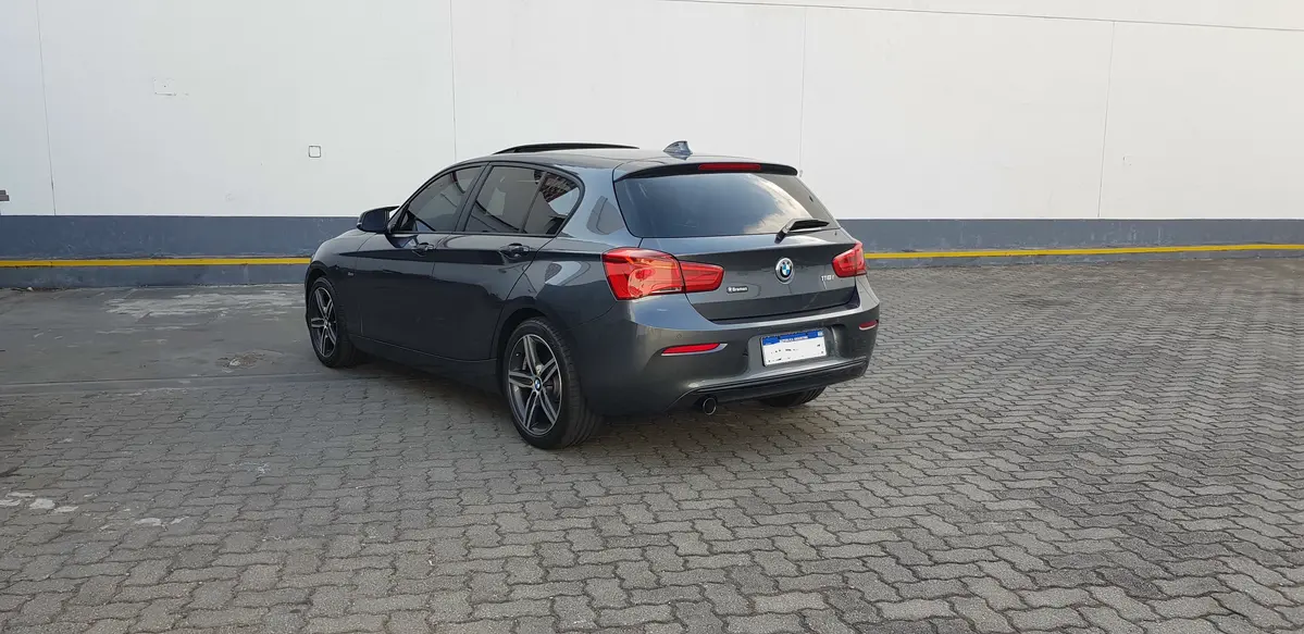 Mira esta publicación de BMW Serie 1 2019 en Motordil