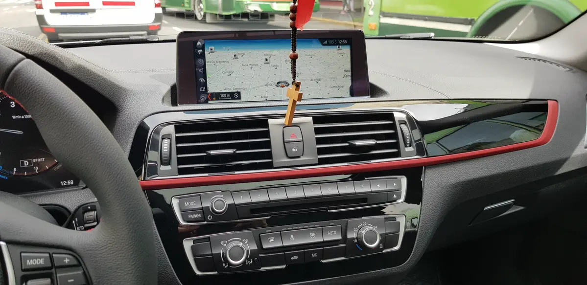 Mira esta publicación de BMW Serie 1 2019 en Motordil