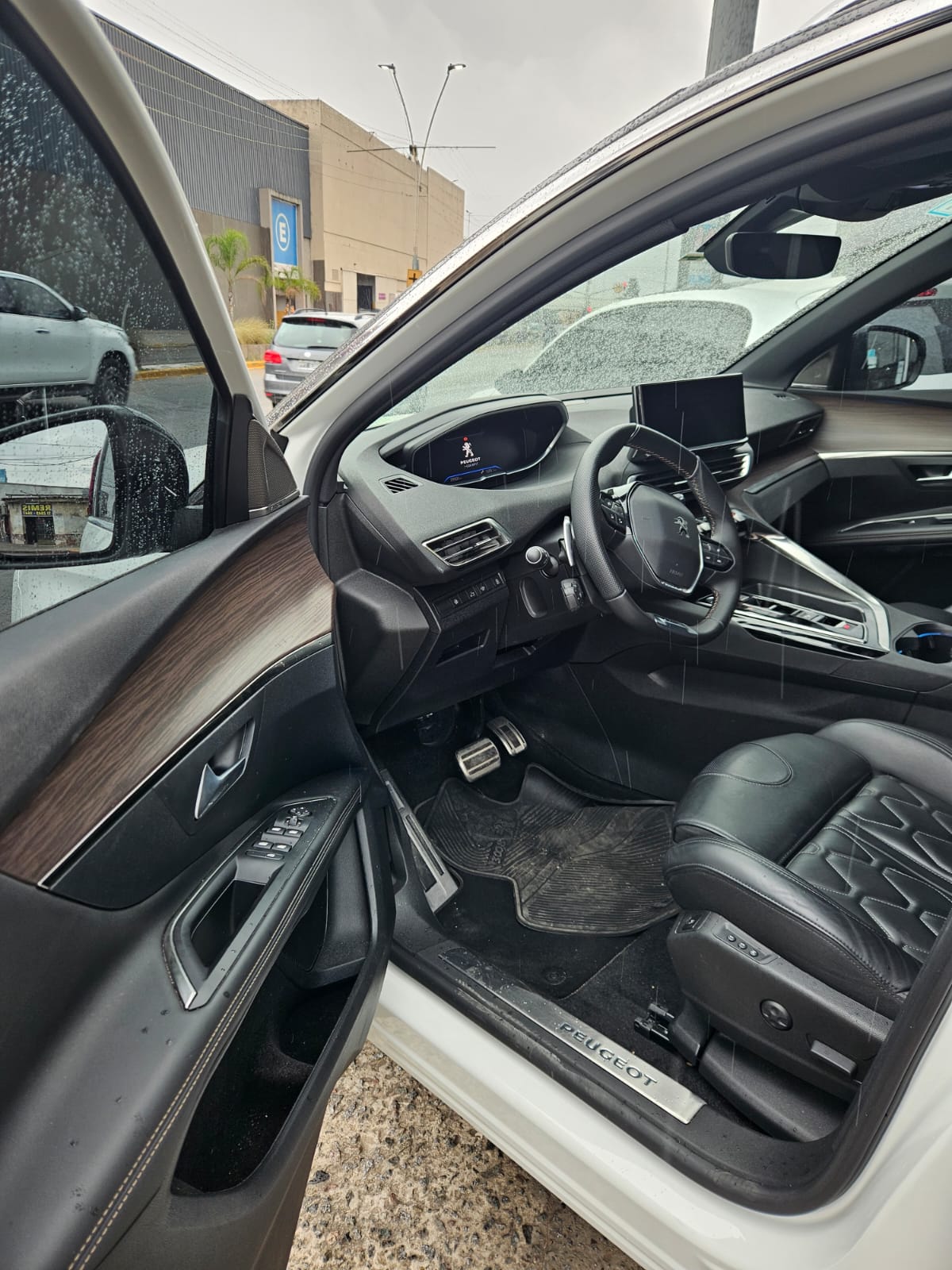 Mira esta publicación de Peugeot 3008 2024 en Motordil