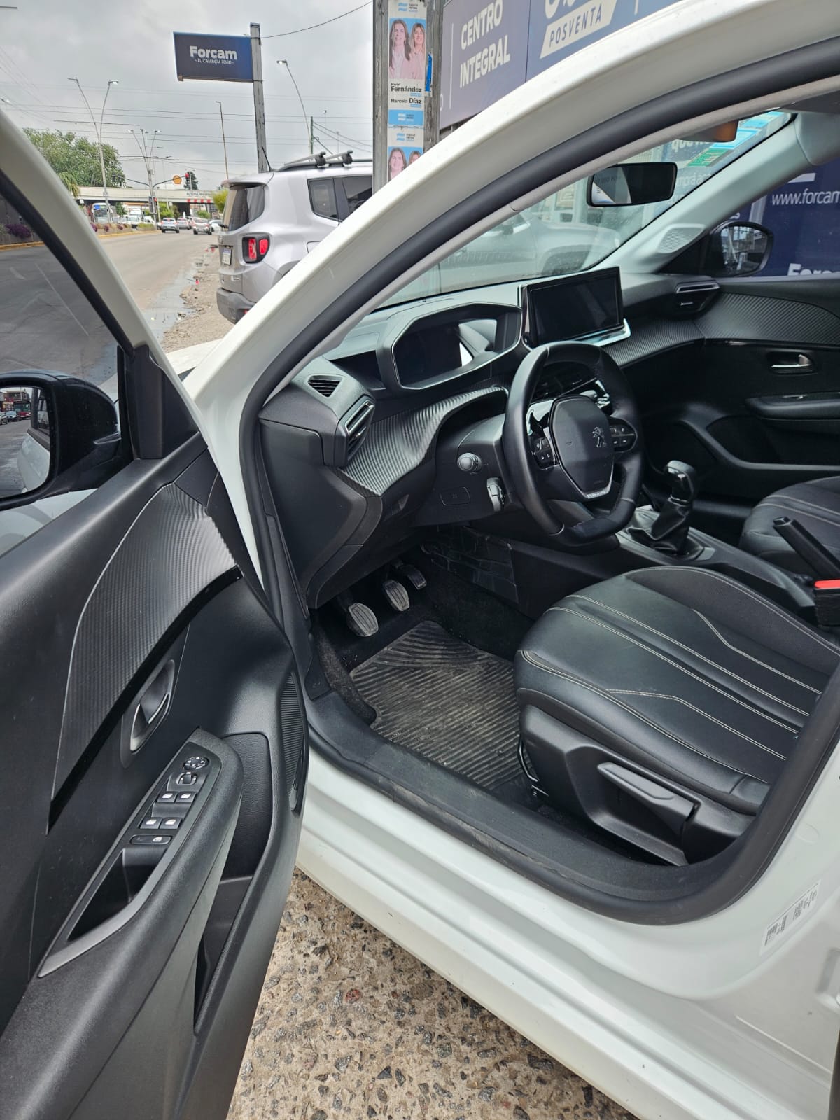 Mira esta publicación de Peugeot 208 2023 en Motordil