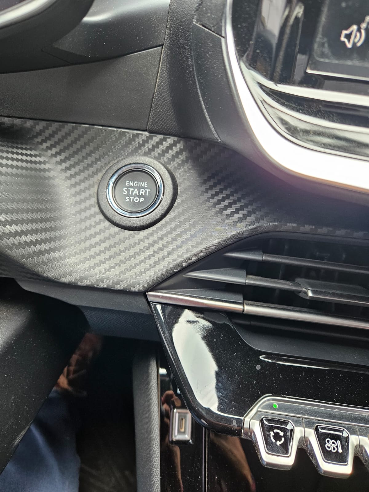 Mirá esta publicación de Peugeot 208