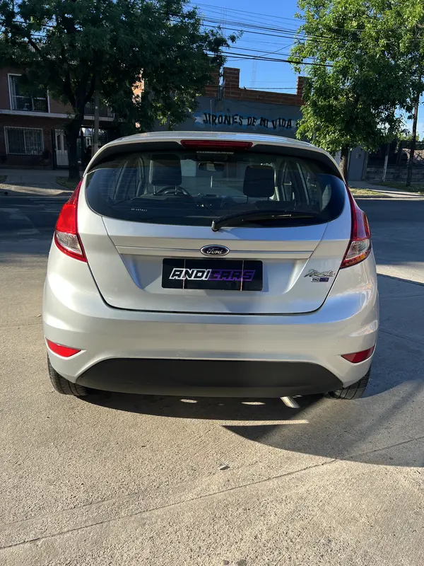 Mira esta publicación de Ford Fiesta 2014 en Motordil