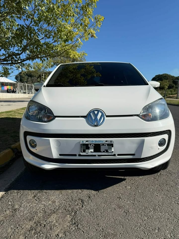 Mira esta publicación de Volkswagen UP 2015 en Motordil