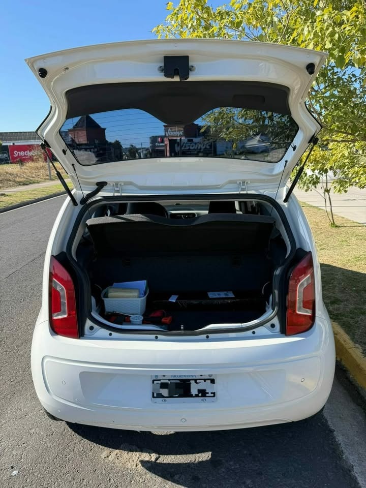 Mira esta publicación de Volkswagen UP 2015 en Motordil