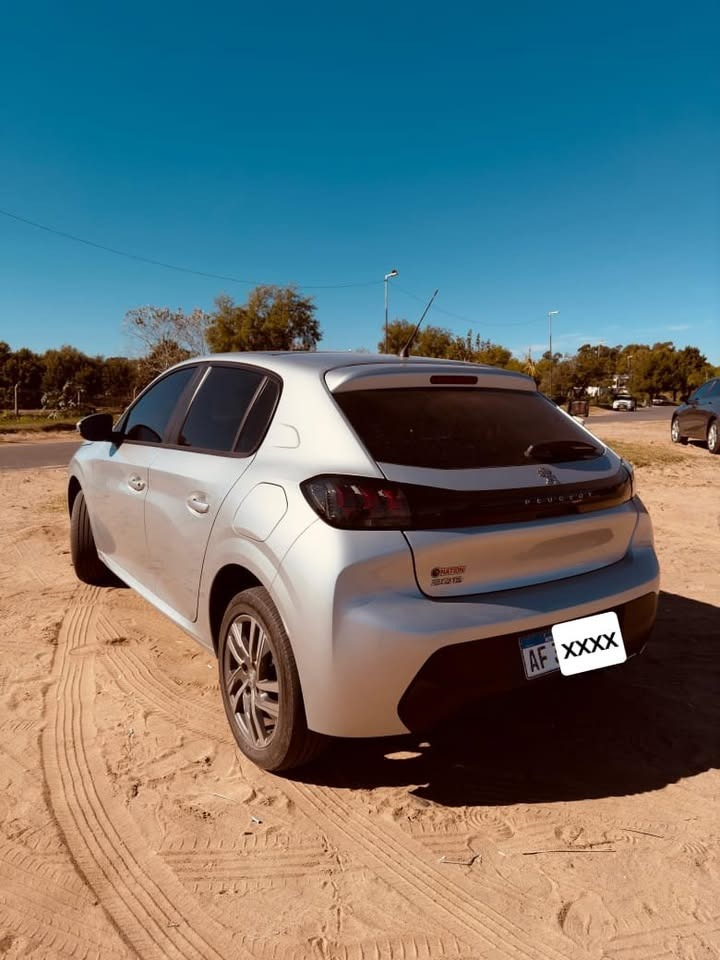 Mira esta publicación de Peugeot 208 2022 en Motordil