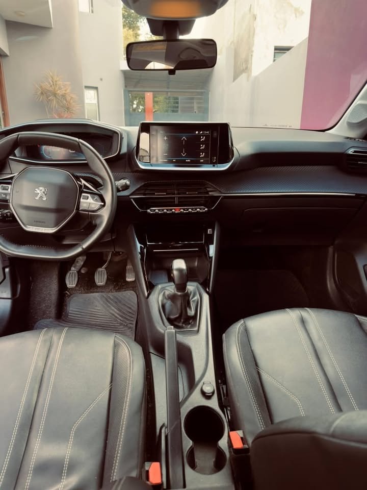 Mira esta publicación de Peugeot 208 2022 en Motordil