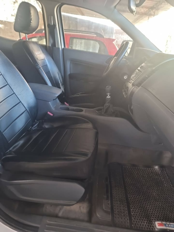 Mira esta publicación de Ford Ranger 2013 en Motordil