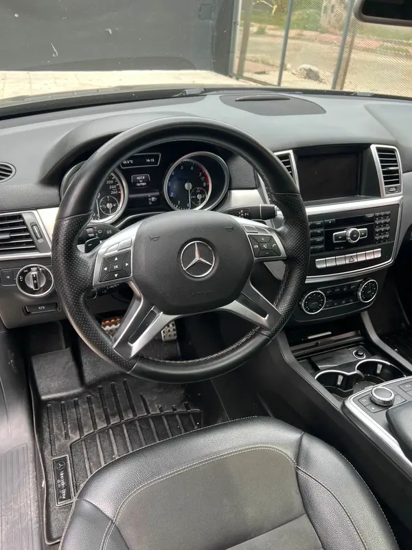 Mira esta publicación de Mercedes Benz ML 2013 en Motordil