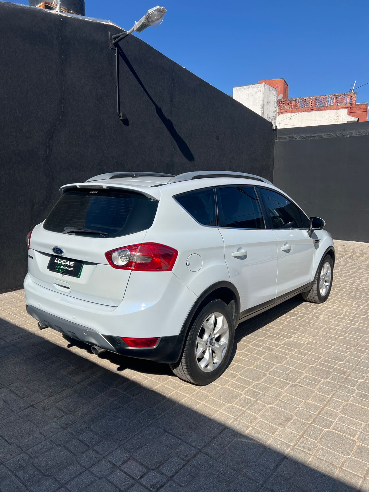 Mira esta publicación de Ford Kuga 2012 en Motordil