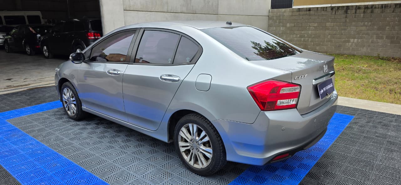 Mira esta publicación de Honda City 2013 en Motordil