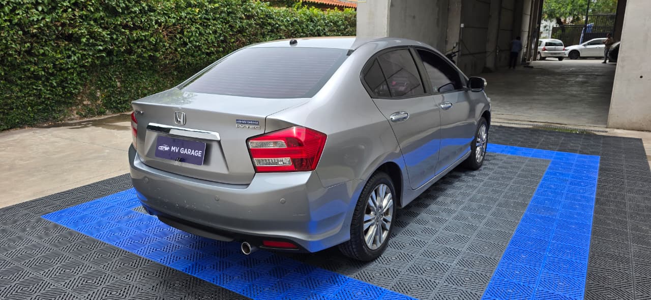 Mira esta publicación de Honda City 2013 en Motordil