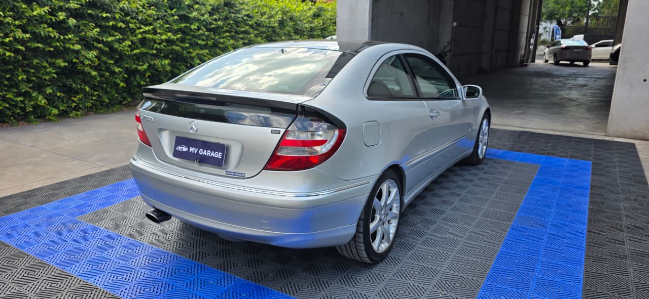 Mira esta publicación de Mercedes Benz 230 2007 en Motordil