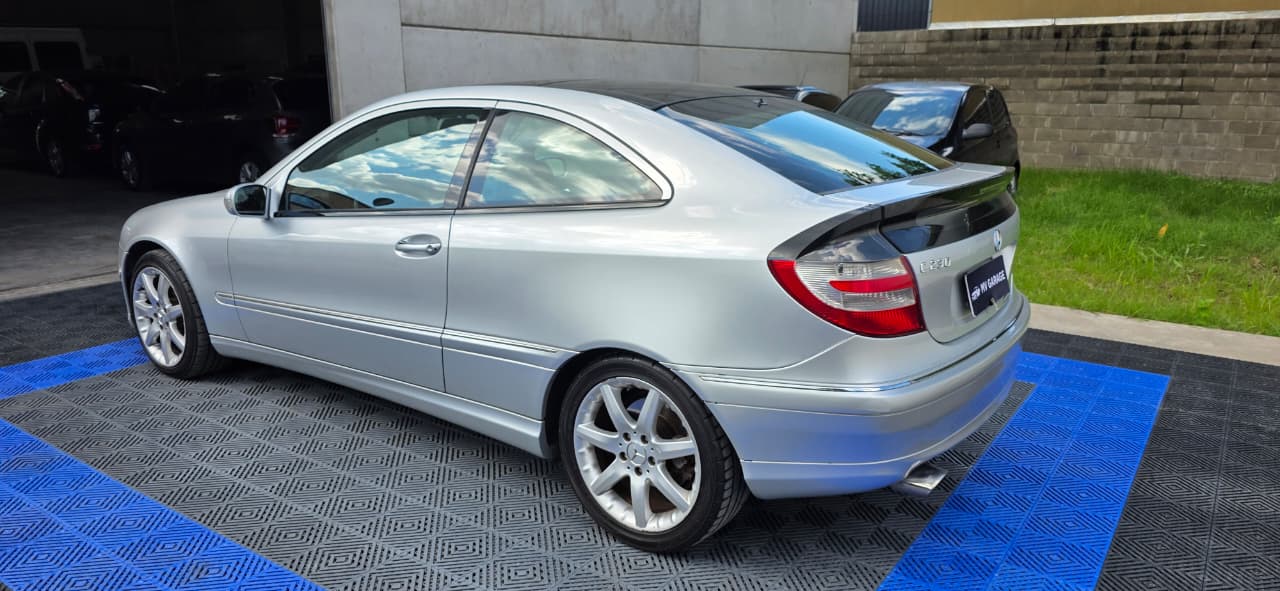 Mira esta publicación de Mercedes Benz 230 2007 en Motordil