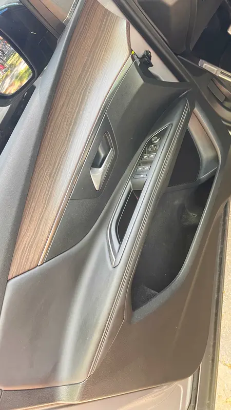 Mira esta publicación de Peugeot 3008 2023 en Motordil