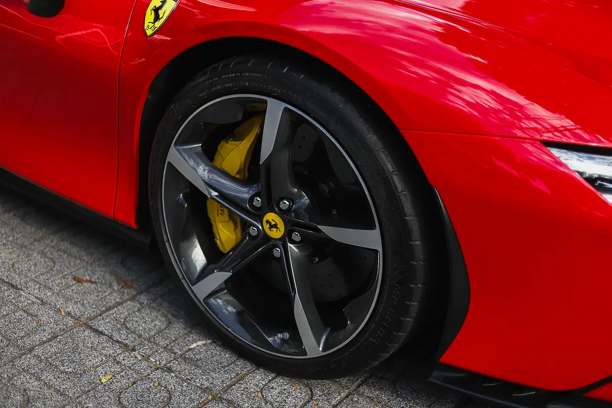 Mirá esta publicación de Ferrari SF90