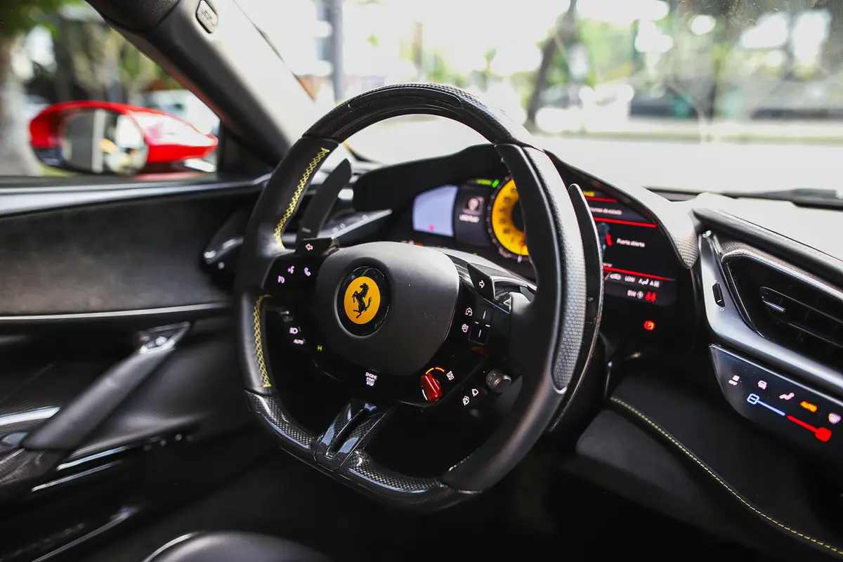 Mirá esta publicación de Ferrari SF90