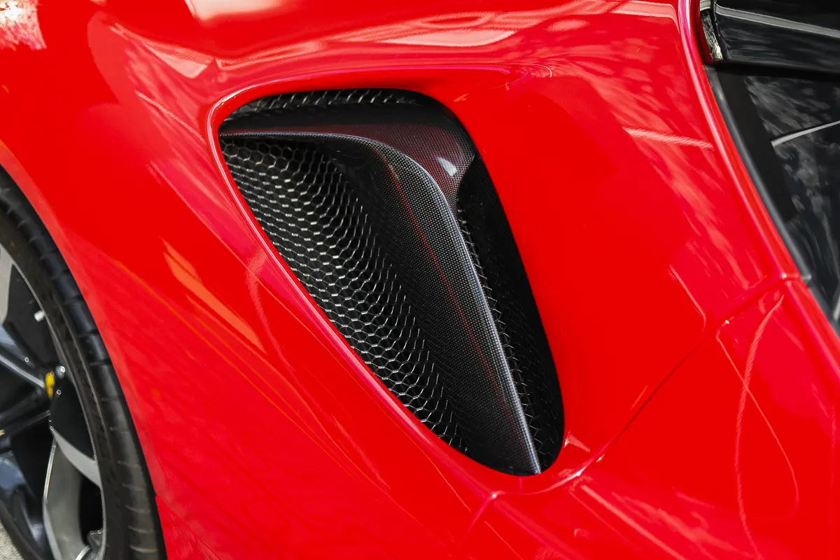 Mirá esta publicación de Ferrari SF90