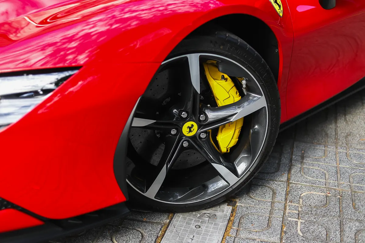 Mirá esta publicación de Ferrari SF90