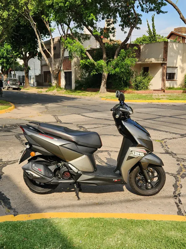 Mira esta publicación de TVS 125 Ntorq 2022 en Motordil