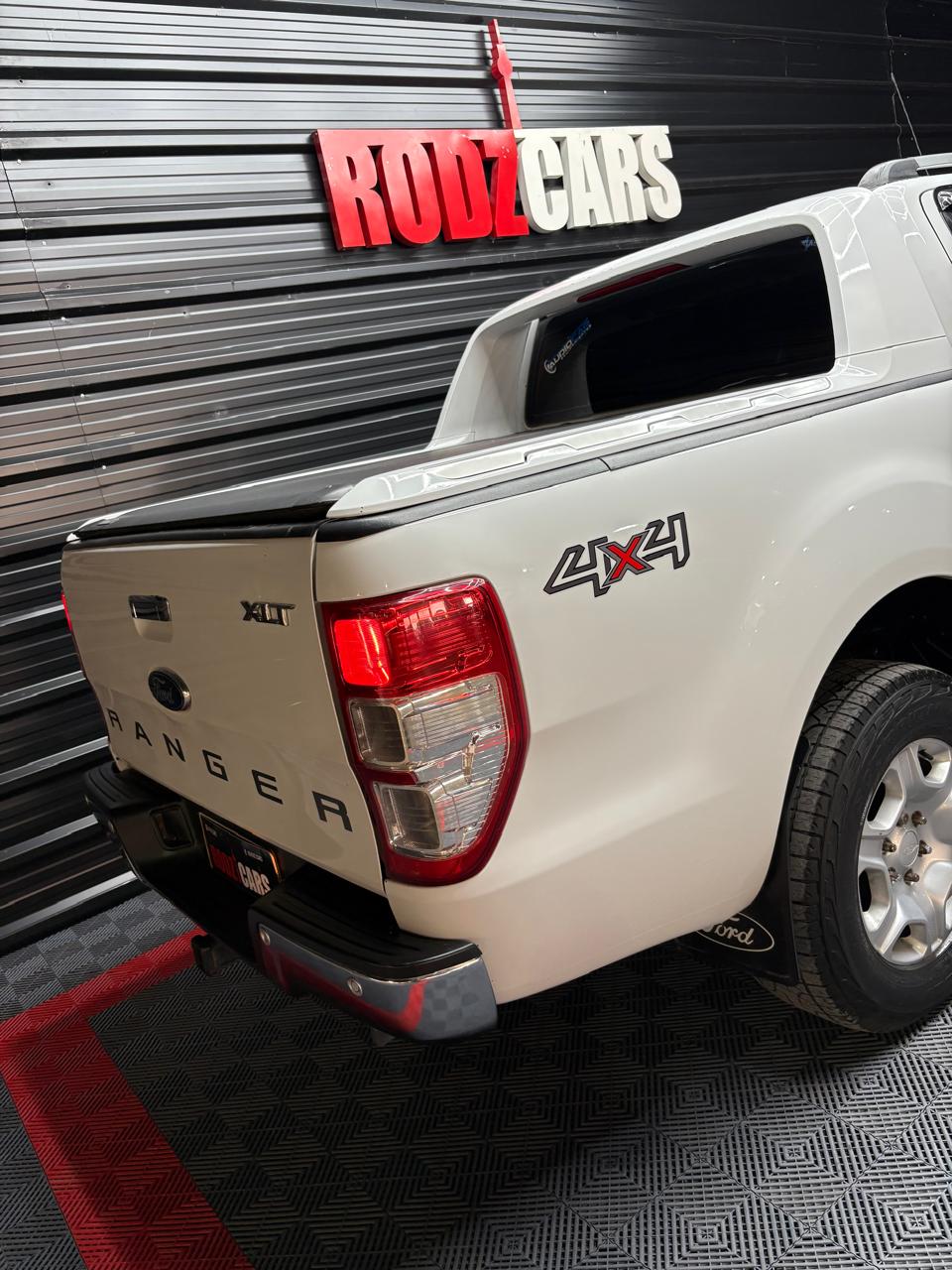 Mira esta publicación de Ford Ranger 2016 en Motordil