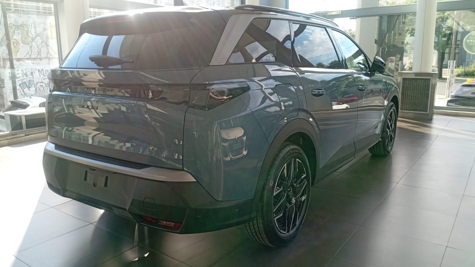 Mira esta publicación de Peugeot 5008 2025 en Motordil