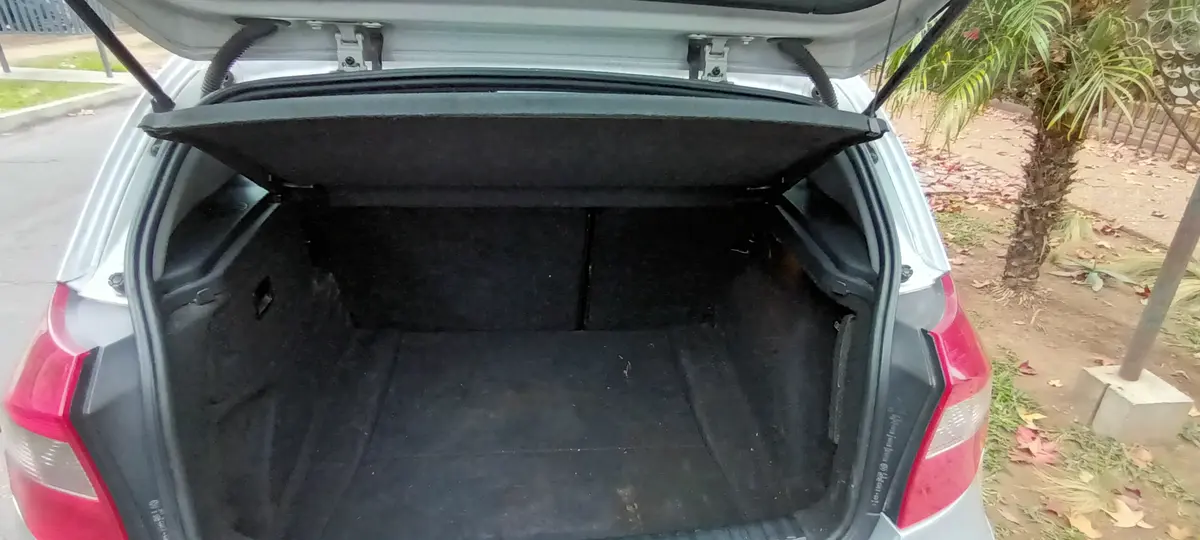 Mira esta publicación de BMW Serie 1 2006 en Motordil