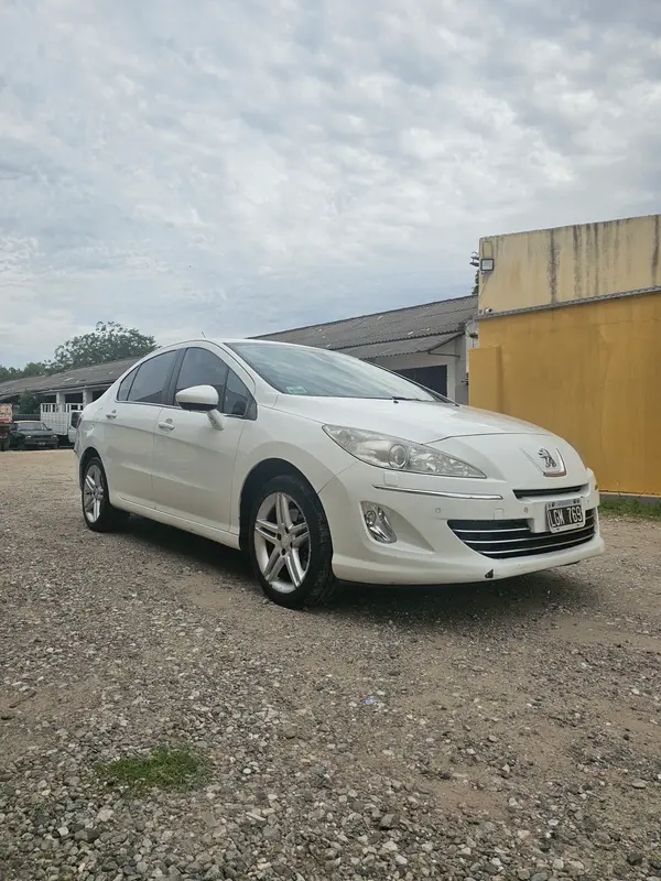 Mira esta publicación de Peugeot 408 2012 en Motordil