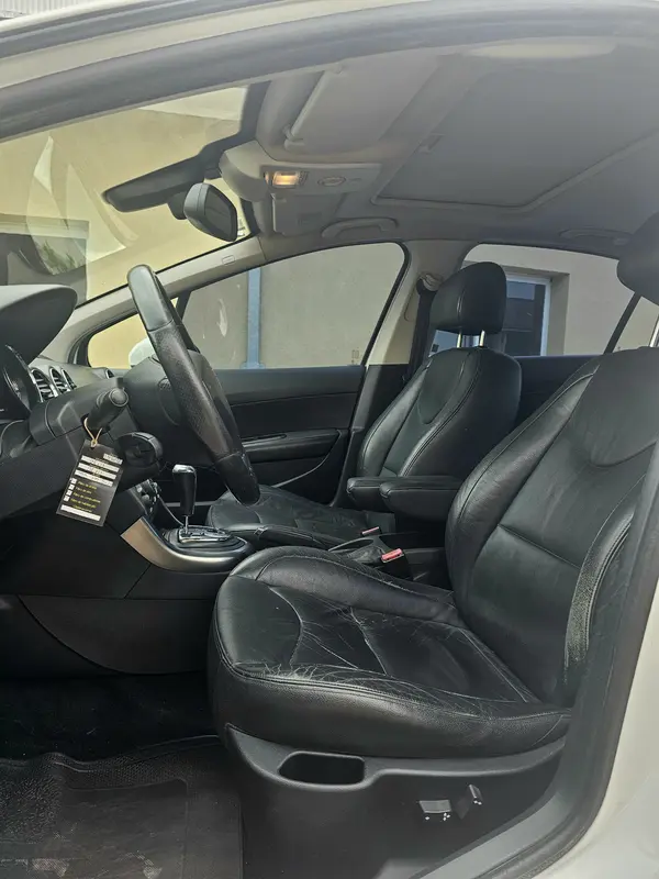 Mira esta publicación de Peugeot 408 2012 en Motordil