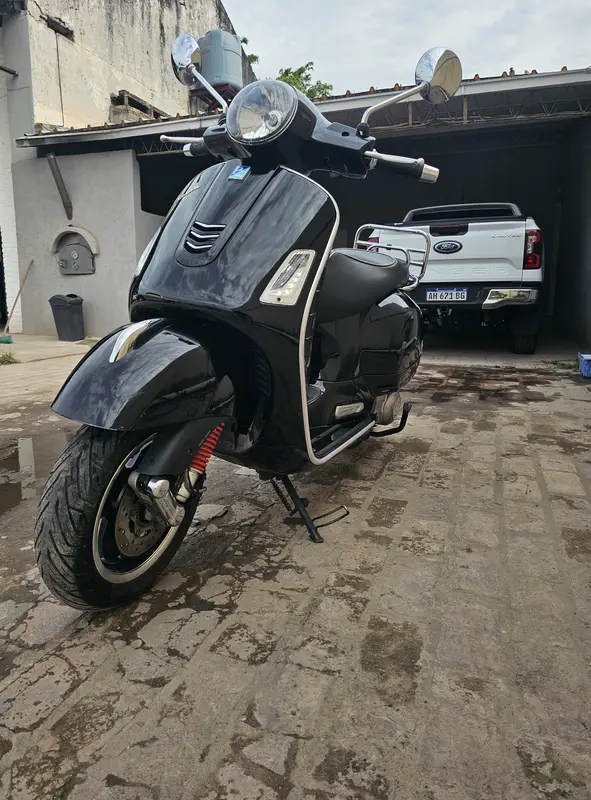 Mira esta publicación de Vespa 300 I Super GTS 2017 en Motordil