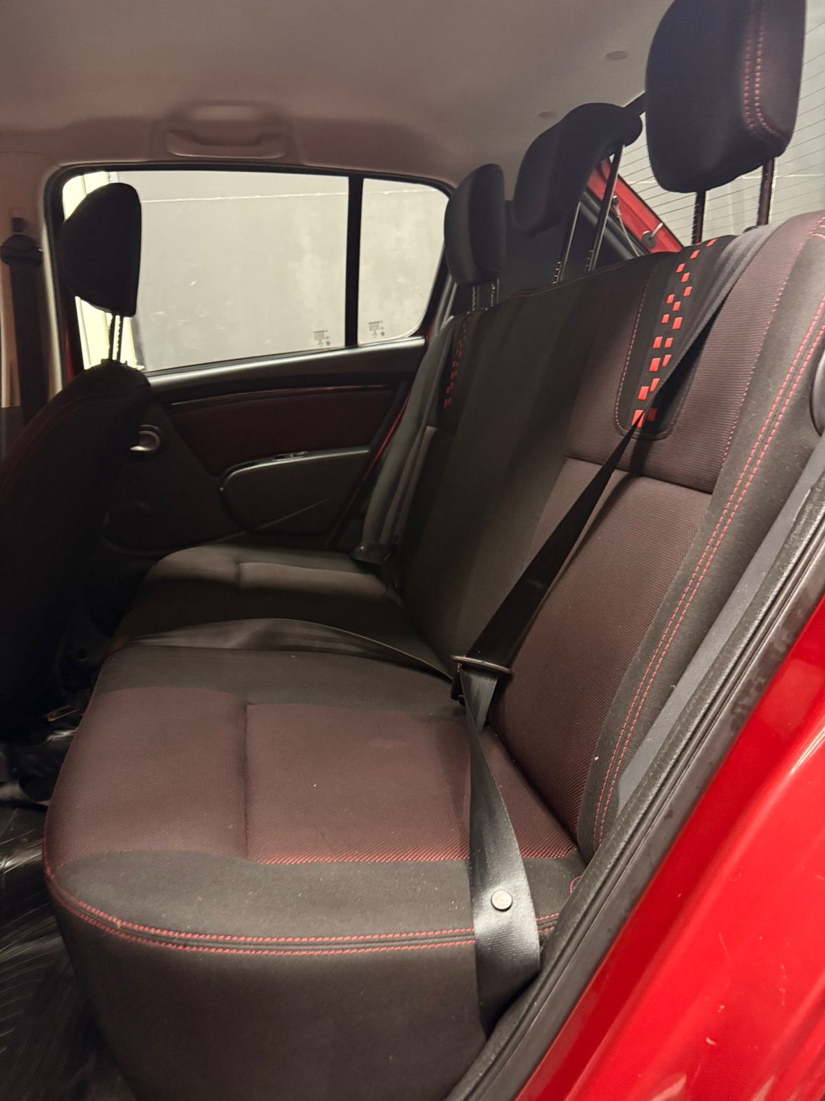 Mira esta publicación de Renault Sandero 2013 en Motordil