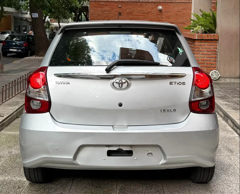 Mira esta publicación de Toyota Etios 2019 en Motordil